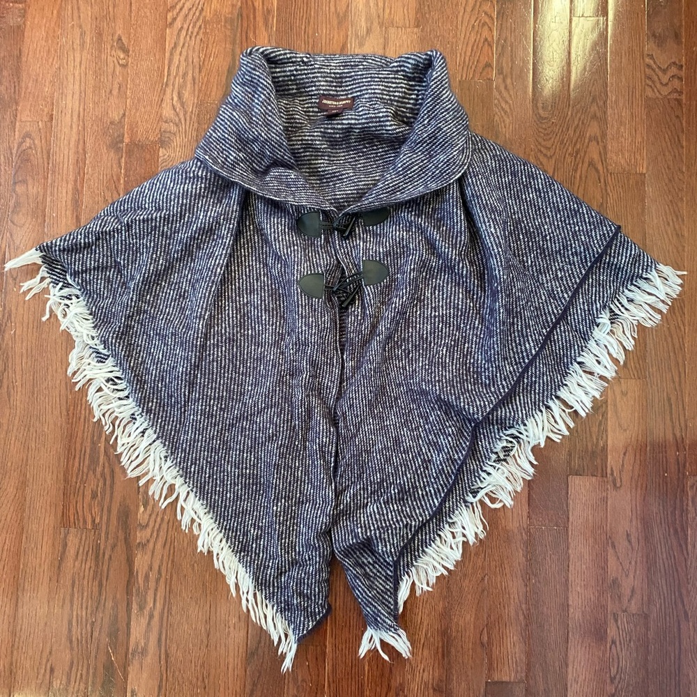 Johnston & Murphy Boucle Toggle Poncho